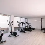 Bba Palacio Ii - Garden View, Gym & Free Parking Apartment *
