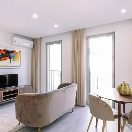 Bba Palacio Ii - Garden View, Gym & Free Parking